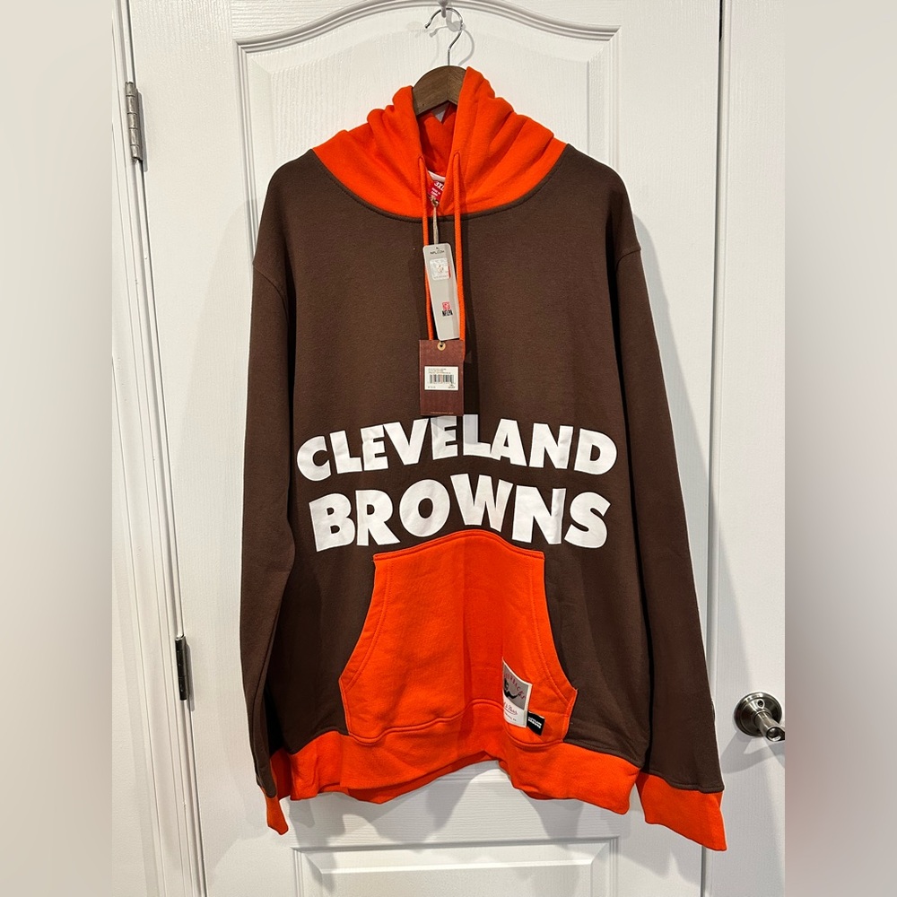 Men's Mitchell & Ness Cleveland Browns Big & Tall Big Face Pullover Hoodie, 3XL